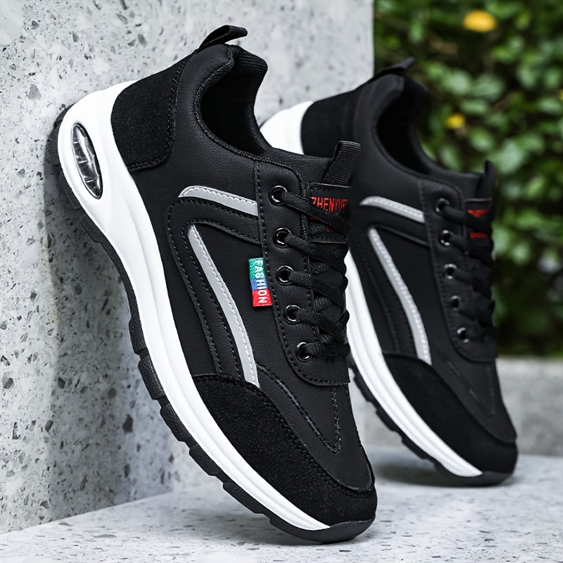 Sporty men's running sneakers - Light and comfortable