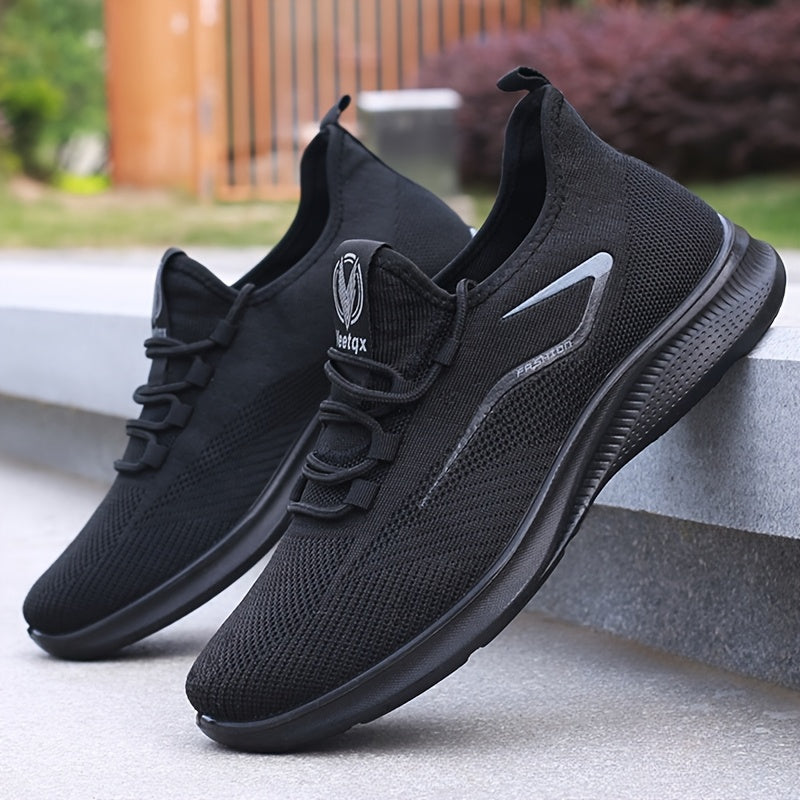 Lightweight casual men's sneakers - Breathable and grippy