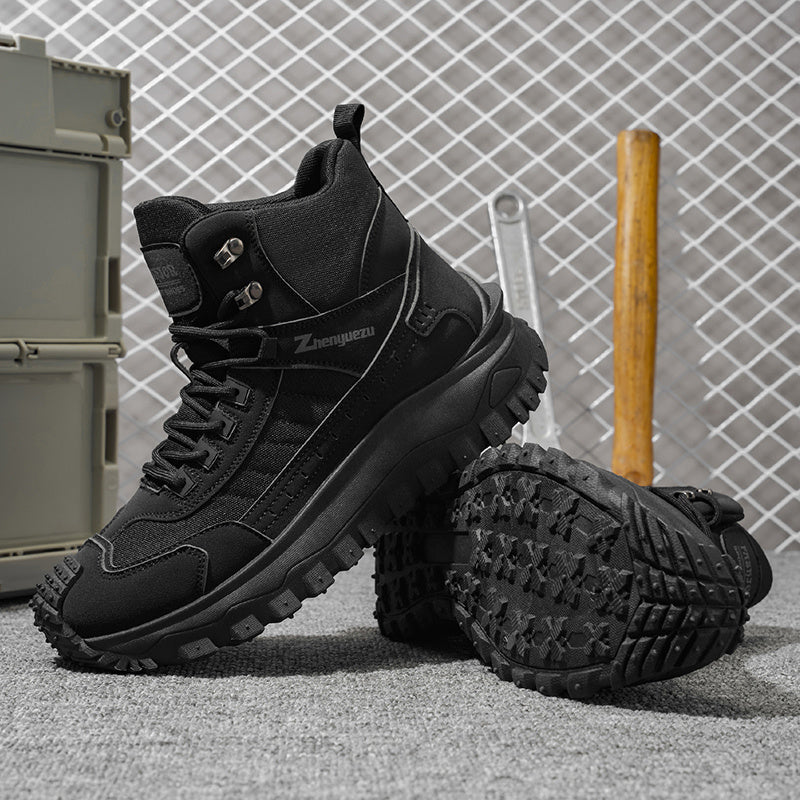 High-top hiking shoes for men - Sturdy and comfortable