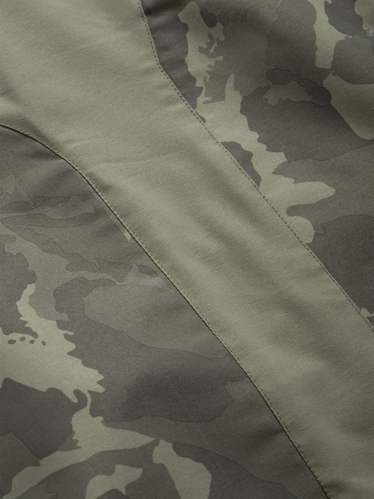Heren camouflage jas met capuchon - Praktisch en stevig