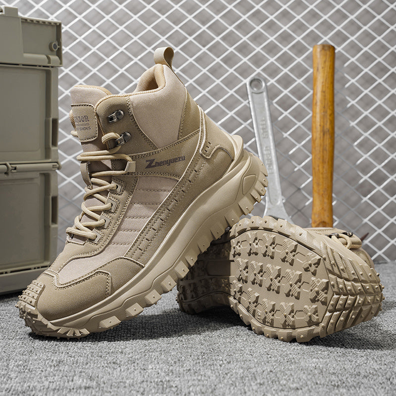 High-top hiking shoes for men - Sturdy and comfortable
