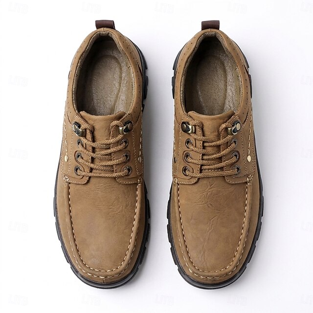 Men's moccasins with lug soles - Vintage and comfortable