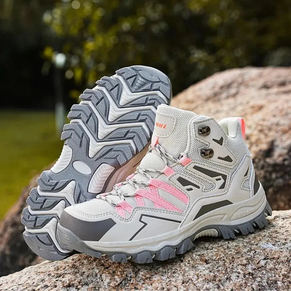 High women's hiking shoes with grip - Sturdy and comfortable
